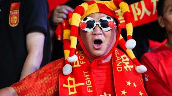 亚洲丁香花五月天美女图片