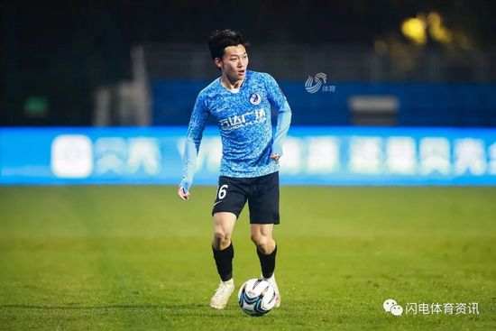 女裸无奶罩无内裤无内衣视频