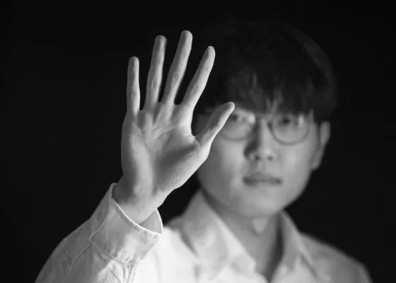 在线第一页
